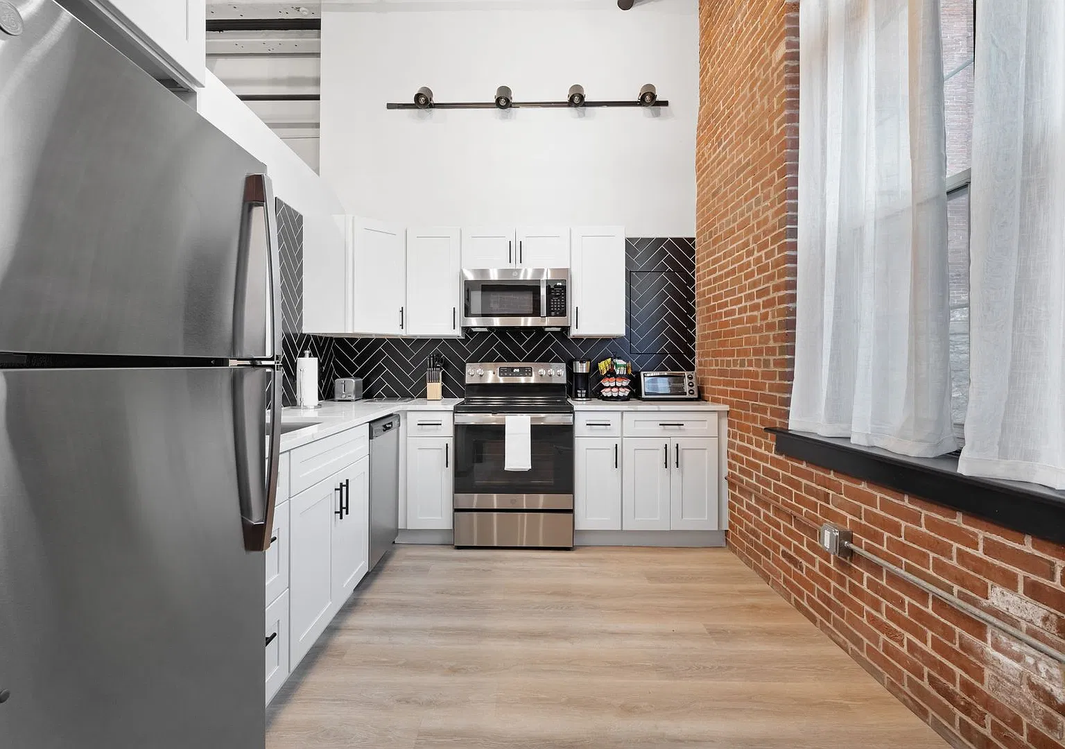 The Lofts on Marion — Photo 3