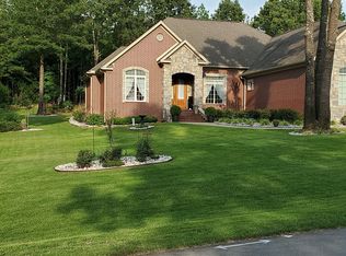 5440 Plantation Dr, Little Rock, AR 72206