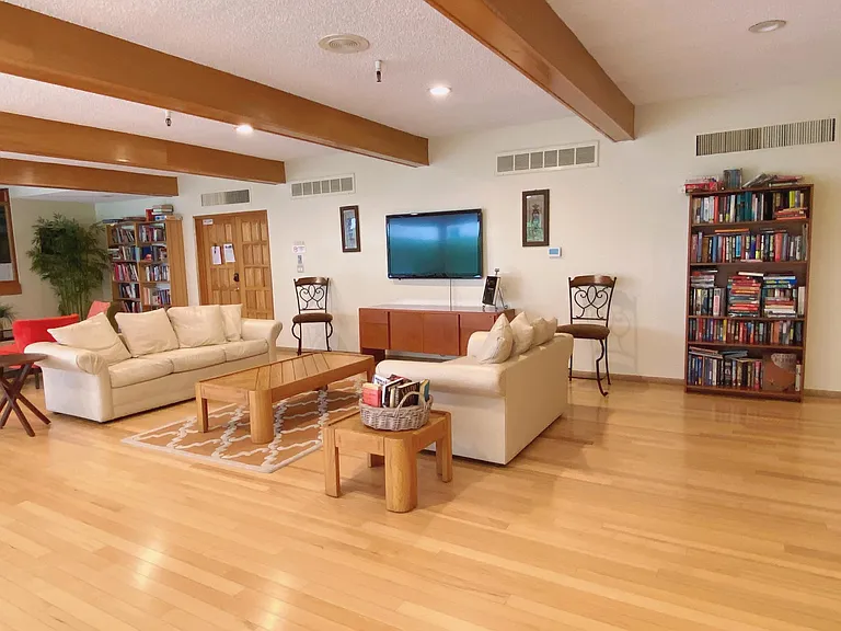 1127 E Del Mar Blvd #315 — Photo 16