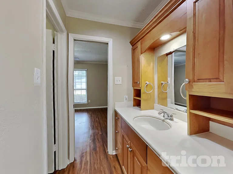 16231 Cypress Point Dr — Photo 8