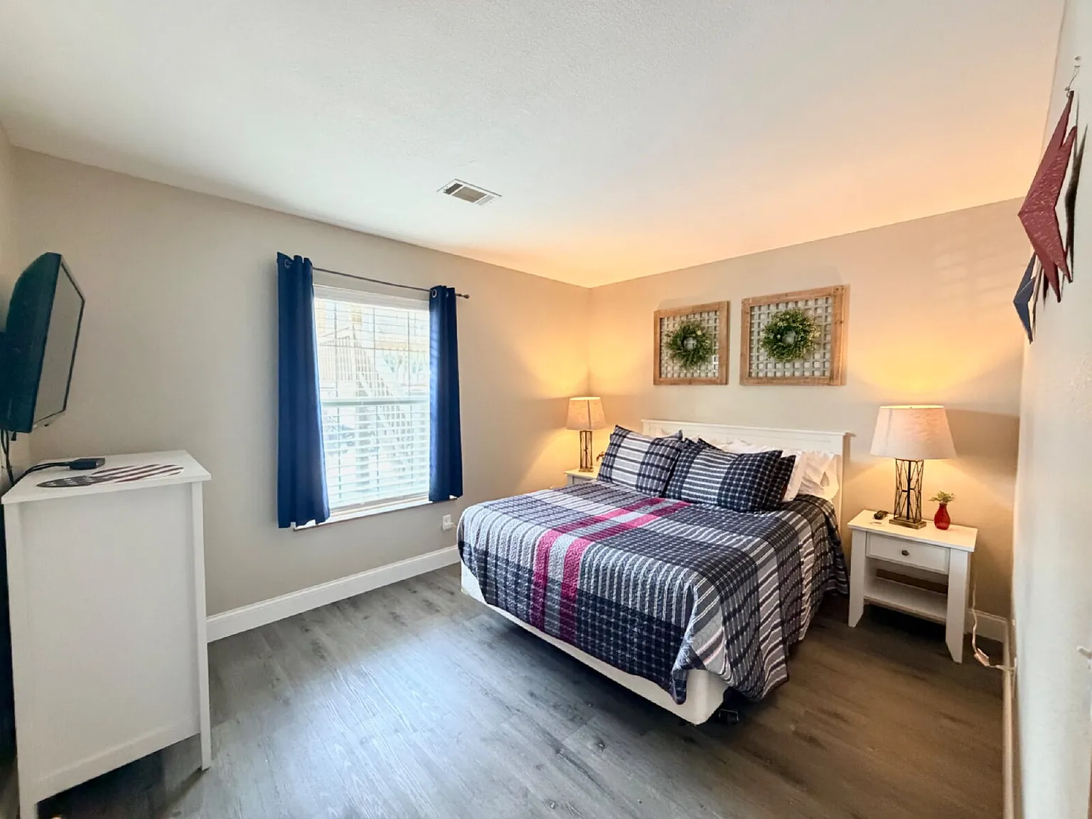 2 bed, 2.0 bath, $1,395 — Photo 4