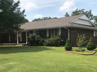 602 Almack Dr, Blackwell, OK 74631