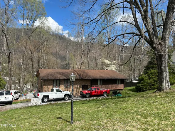 1731 Holton Ave E, Big Stone Gap, VA 24219