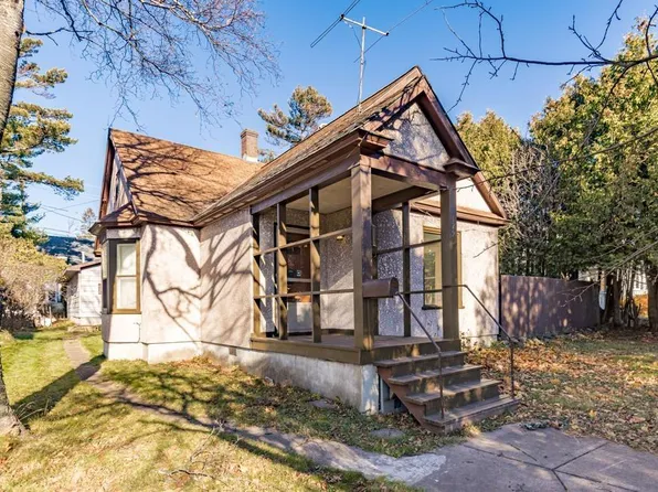 129 3rd Ave, Two Harbors, MN 55616