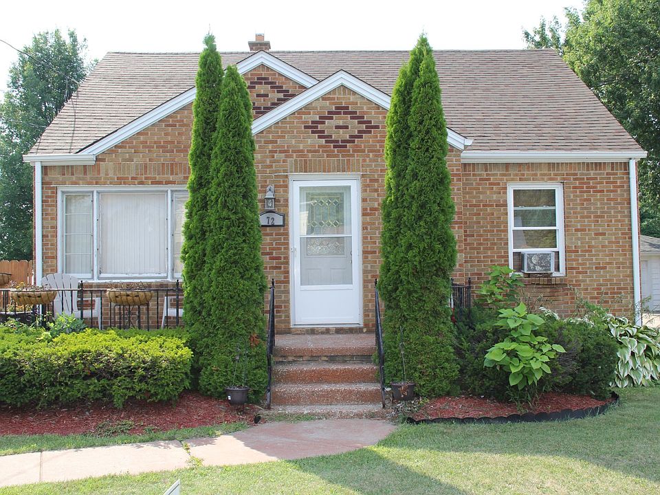 1st image of 72 Girard Ave