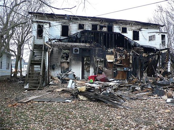 5th image of 129 Indianapolis Ave