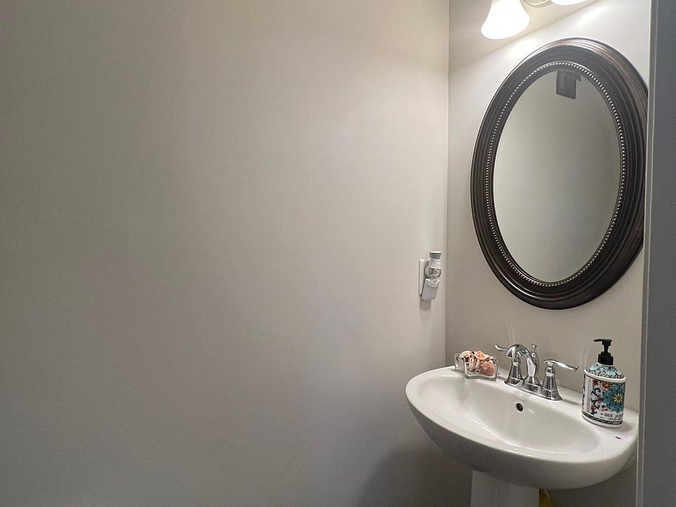 Powder Room - Main Level