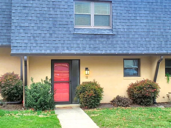 315 S Valley Forge Rd APT 11, Devon, PA 19333