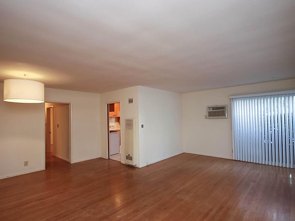 3rd image of 1000 San Pasqual St APT 24