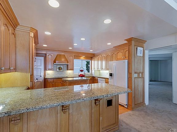 5th image of 2525 Ocean Blvd #D-1