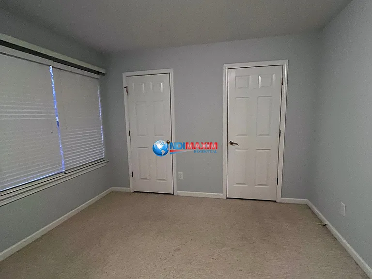 4066 Parkway Cir — Photo 11