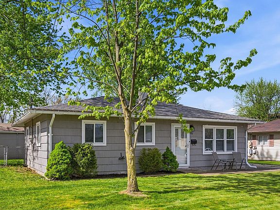 2nd image of 927 Daffodil Dr