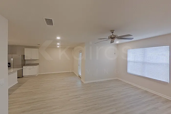 4 bed, 2.0 bath, 1787 sqft, $2,145 — Photo 4