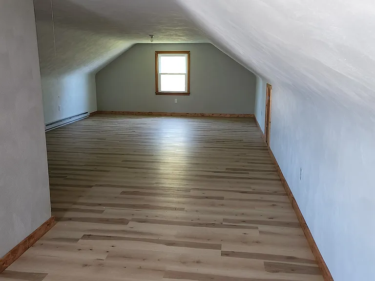 40 Moul Ave — Photo 15