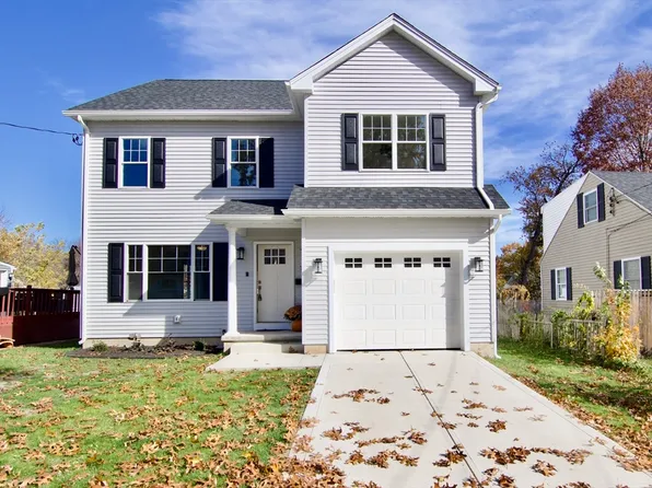 77 Lorimer St, Springfield, MA 01151