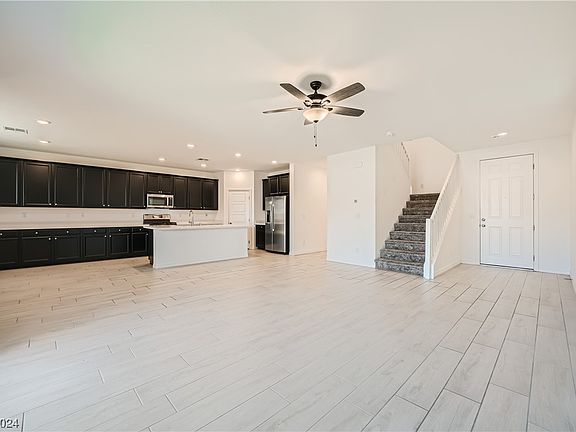 4th image of 2956 Moulin Heights St