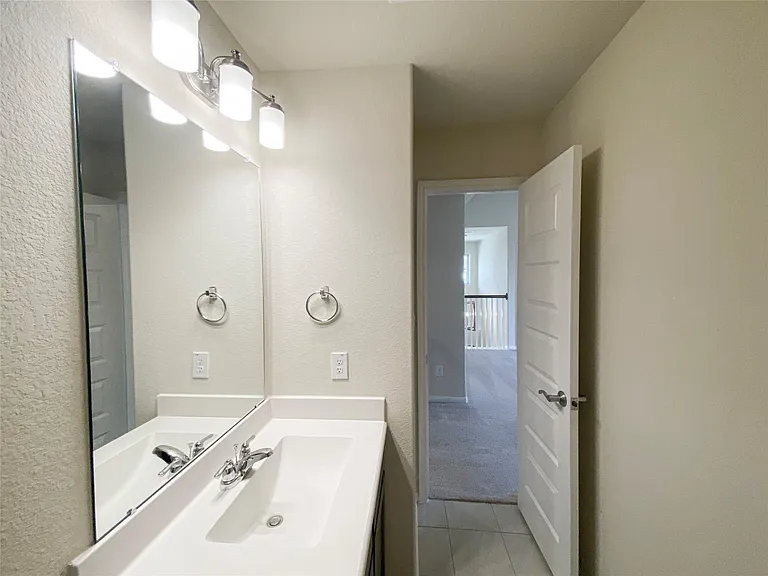 4318 Reese Ravine Ln — Photo 30