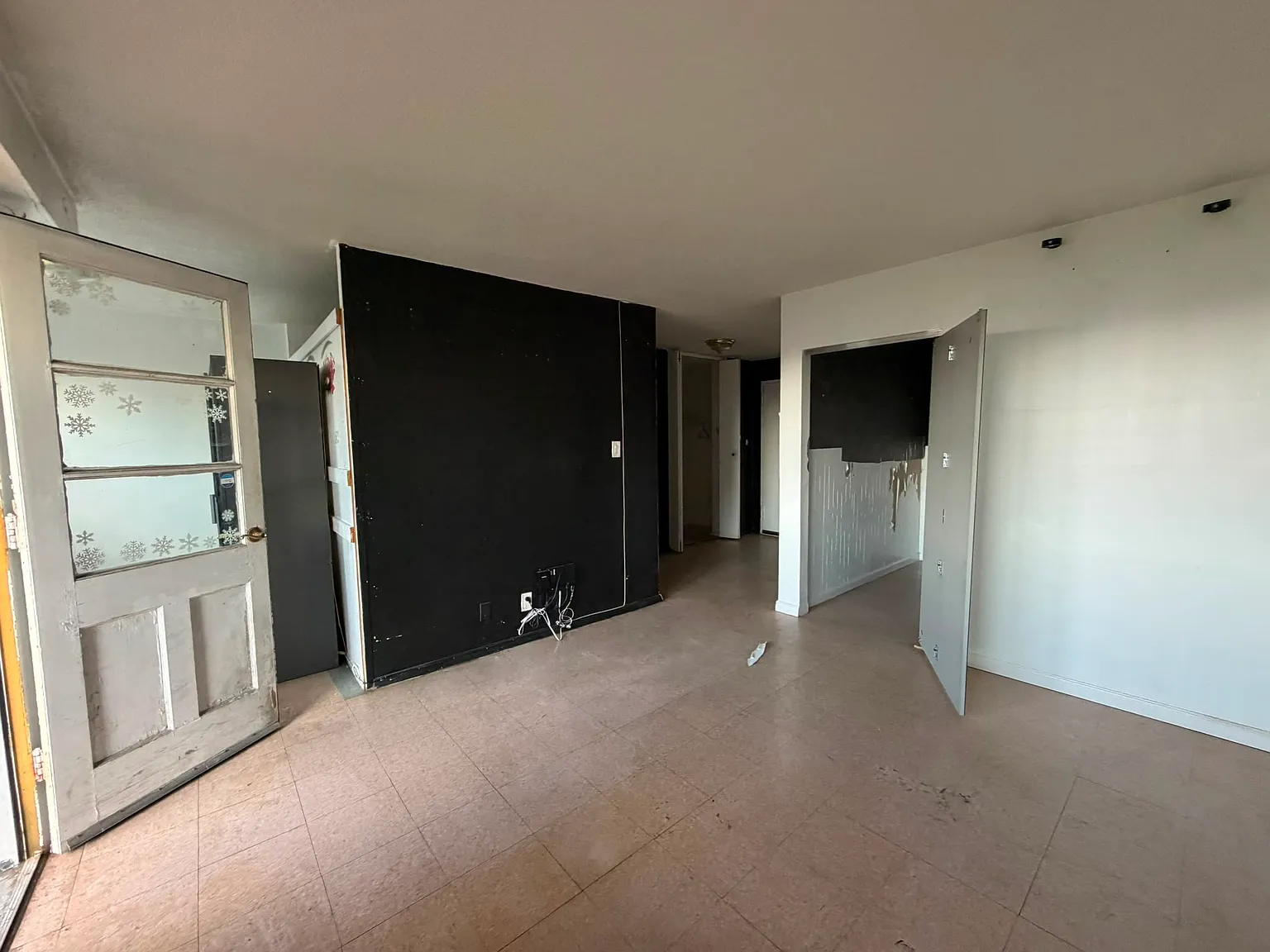 1 bed, 700 sqft, $2,762 — Photo 4