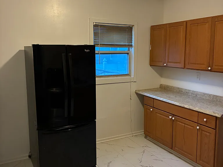 29 Cedar St #1 — Photo 1