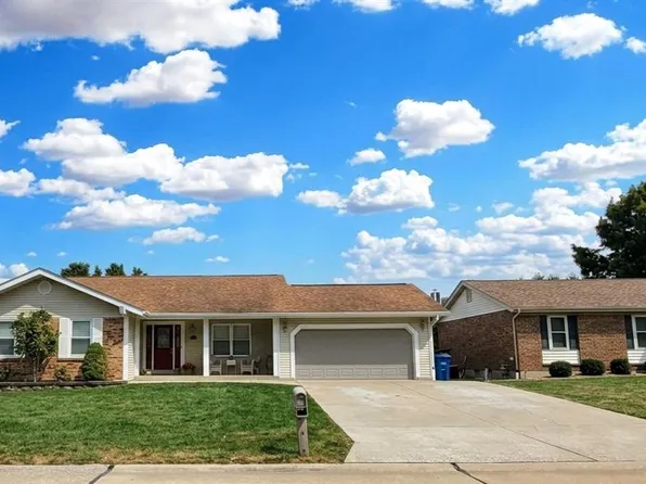 1630 Sundowner Dr, Saint Charles, MO 63303