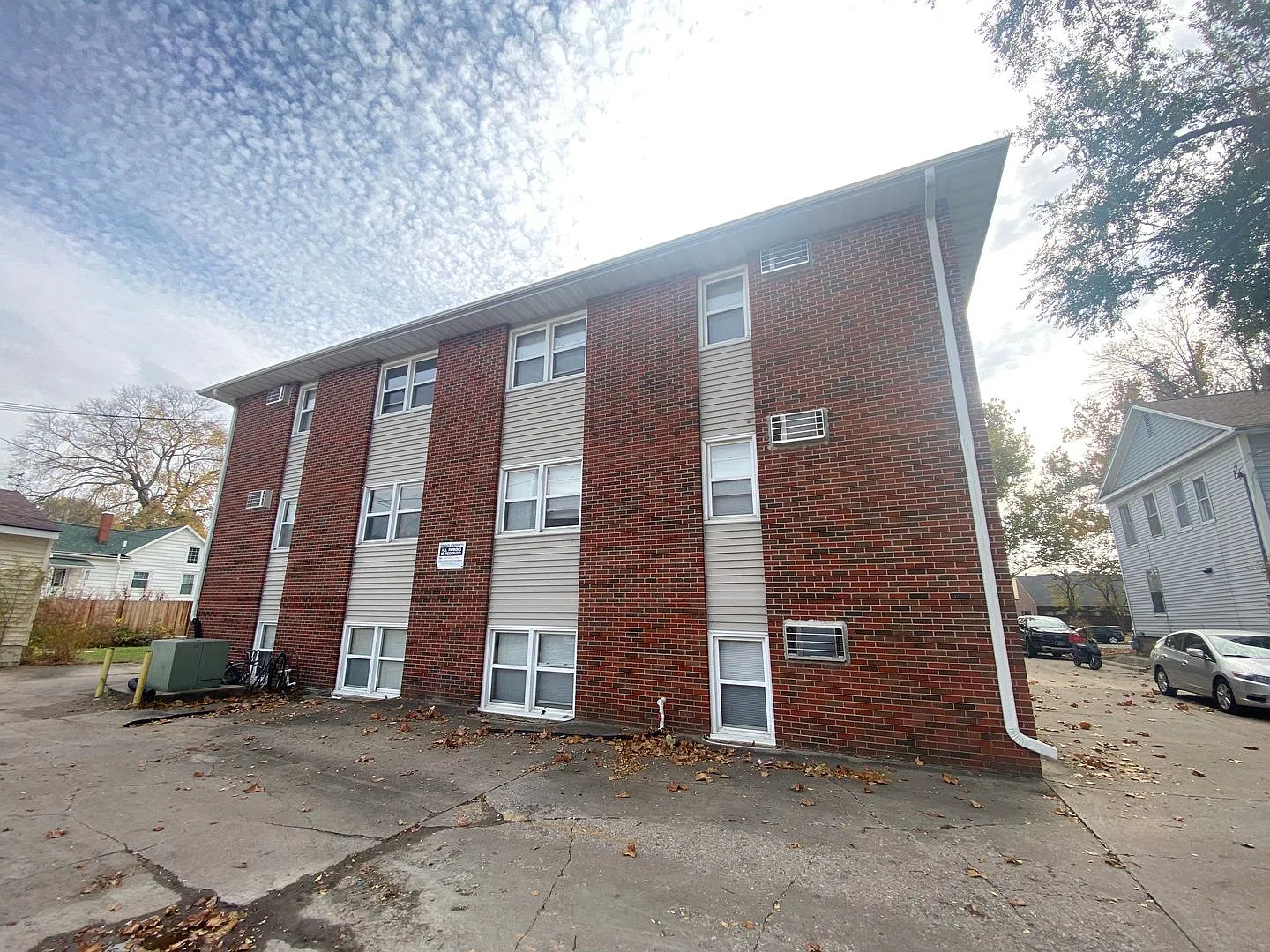 614 E. Jefferson Street — Photo 3