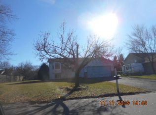 1296 130th Ave NE, Blaine, MN 55434