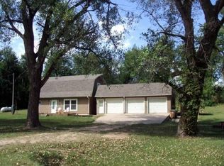 3215 N Kent Rd, Hutchinson, KS 67502