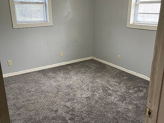 4th image of 396 Lee Road 636
