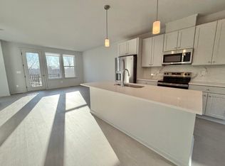 3065 Hydrangea Ln, Ann Arbor, MI 48103