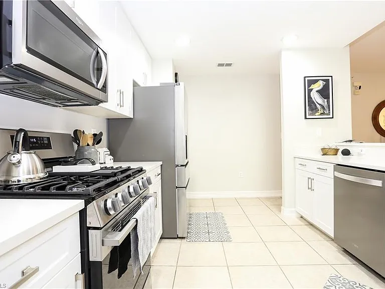 1710 Tarpon Bay Dr S #4 — Photo 17
