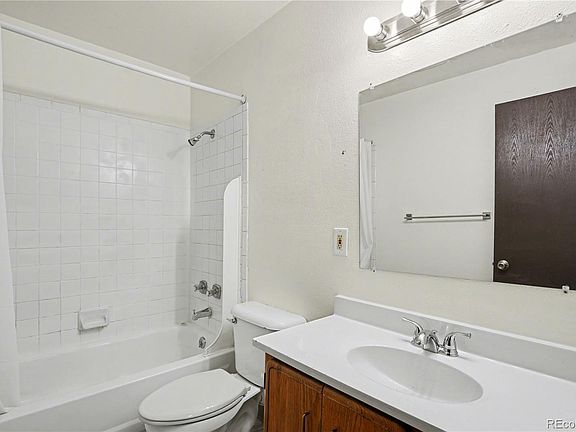 5th image of 6030 Yarrow Street
