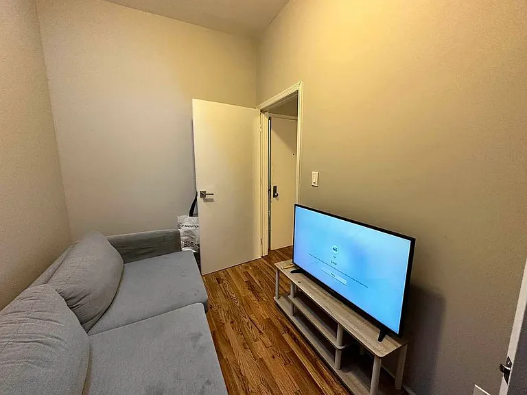 2847 Frederick Douglass Blvd #1R — Photo 11