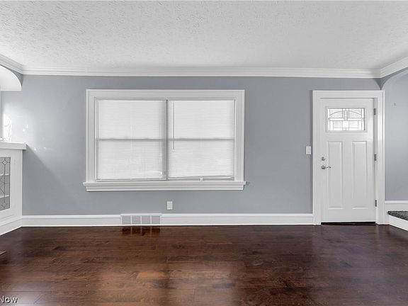 5th image of 5215 Stickney Ave