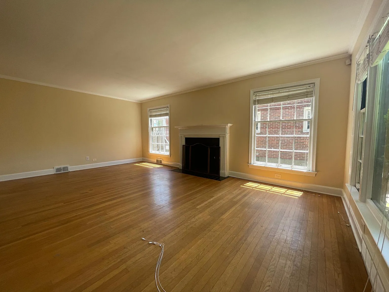 501 Fairlawn Rd — Photo 3