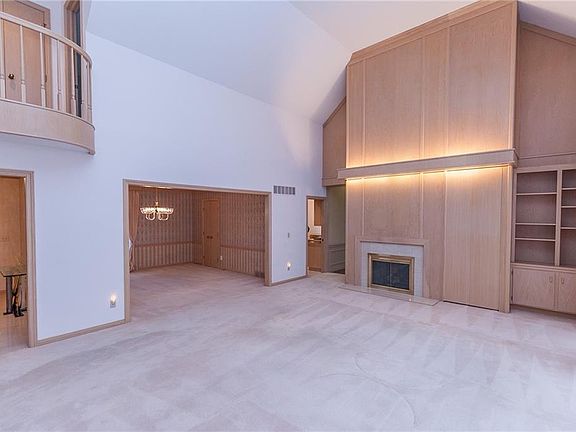 5th image of 2206 Pebblebrook #3