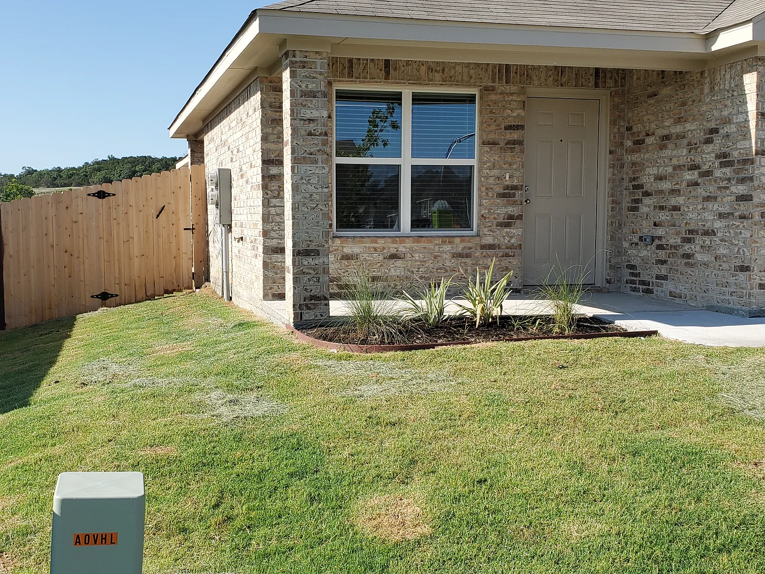 3 bed, 1332 sqft, $1,450 — Photo 1