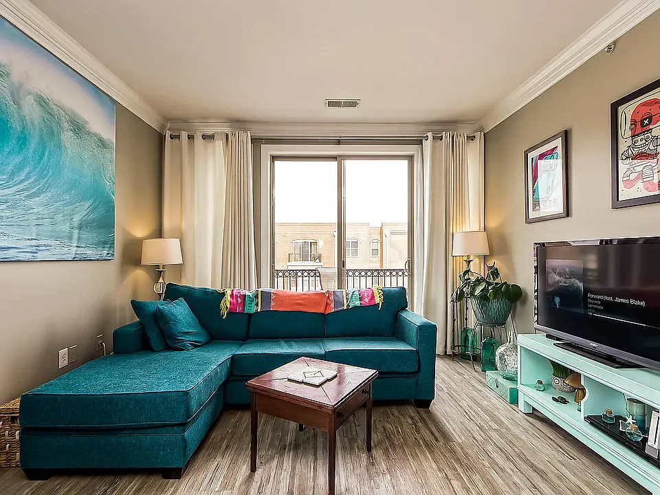 1 bed, 954 sqft, $1,700 — Photo 3