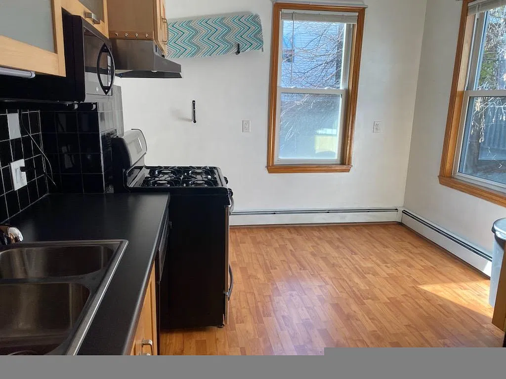2 bed, 788 sqft, $2,600 — Photo 4