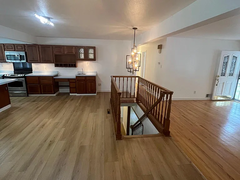 13703 W 20th Pl — Photo 4