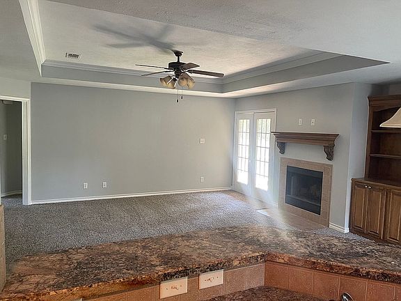 4th image of 506 E Greenfield Dr