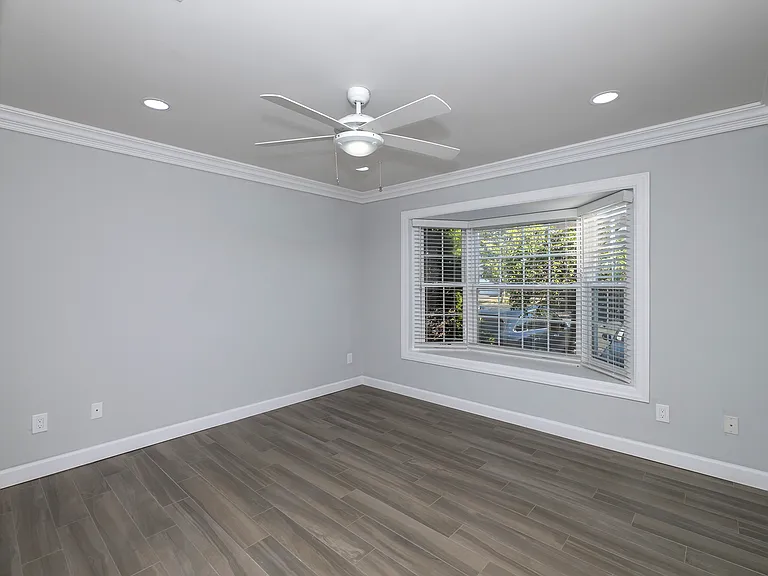 Fairfield Knolls South — Photo 55