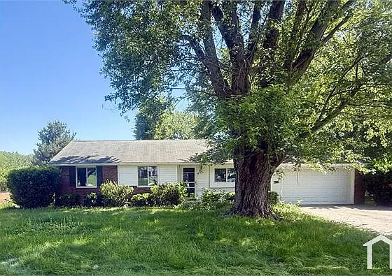 4939 Hayes Rd — Photo 1
