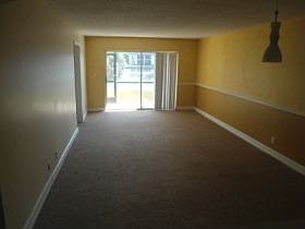 3rd image of 7910 Colony Cir N APT 105