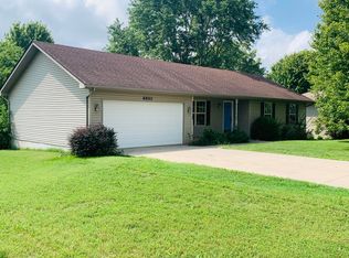 8850 Brookside Cir, Monett, MO 65708