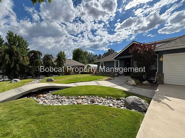 1300 Bridle Way — Photo 54