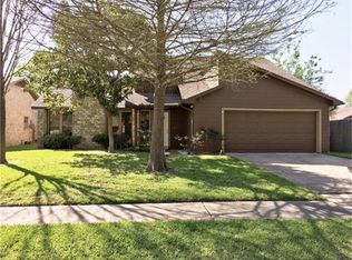 2562 Buffalo Trl, Sugar Land, TX 77479