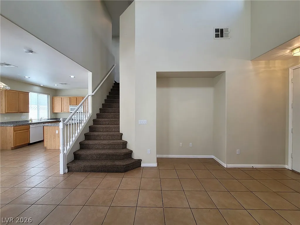 3 bed, 2.5 bath, 1502 sqft, $1,755 — Photo 4