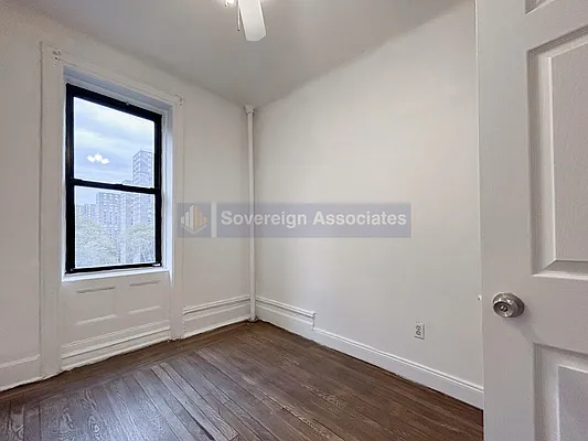 Rented by Sovereign Associates | media 22