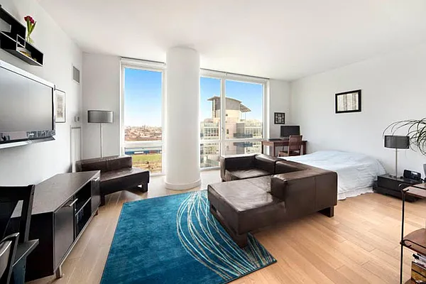 Rented by Corcoran | media 52