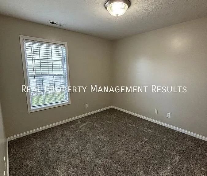 4890 Imperial Dr — Photo 9